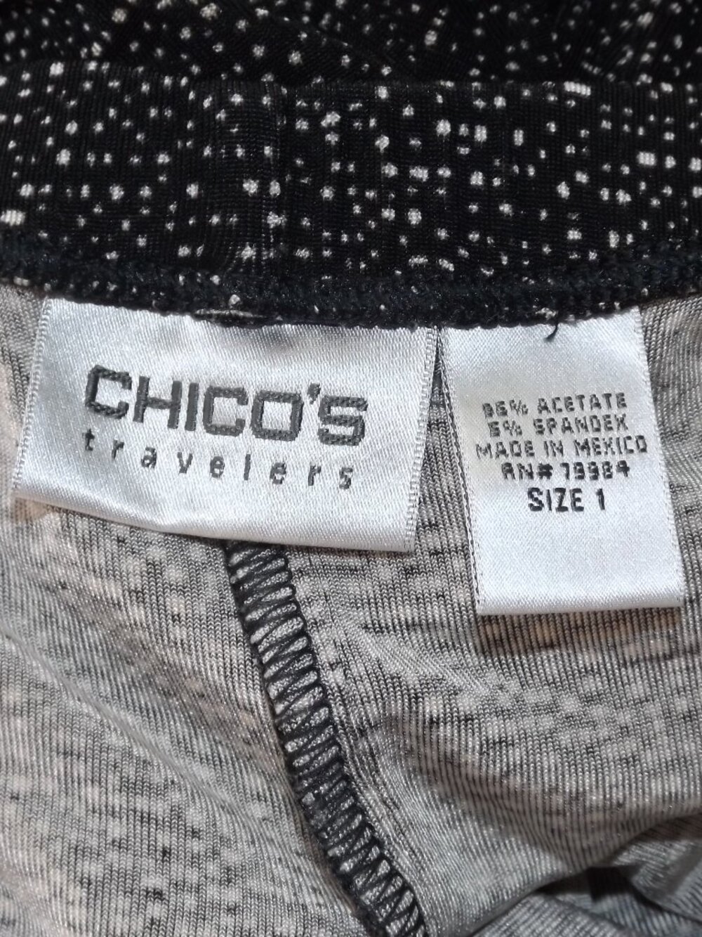 CHICO'S TRAVELERS Crop Pants, 1/M, Black/Off-white Geo print, Capri, Stretchy - Picture 10 of 11